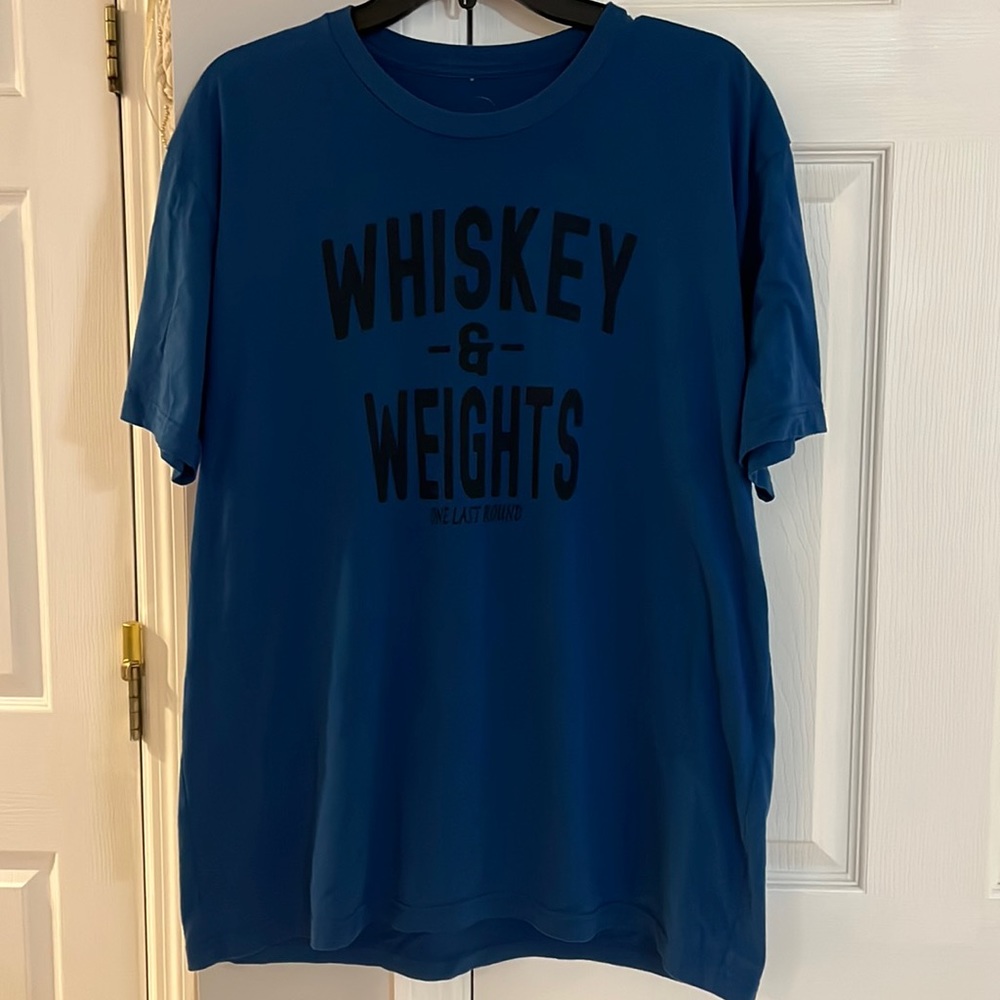 Mens XL tshirt. Brand One Last Round “Whiskey and Weights” blue